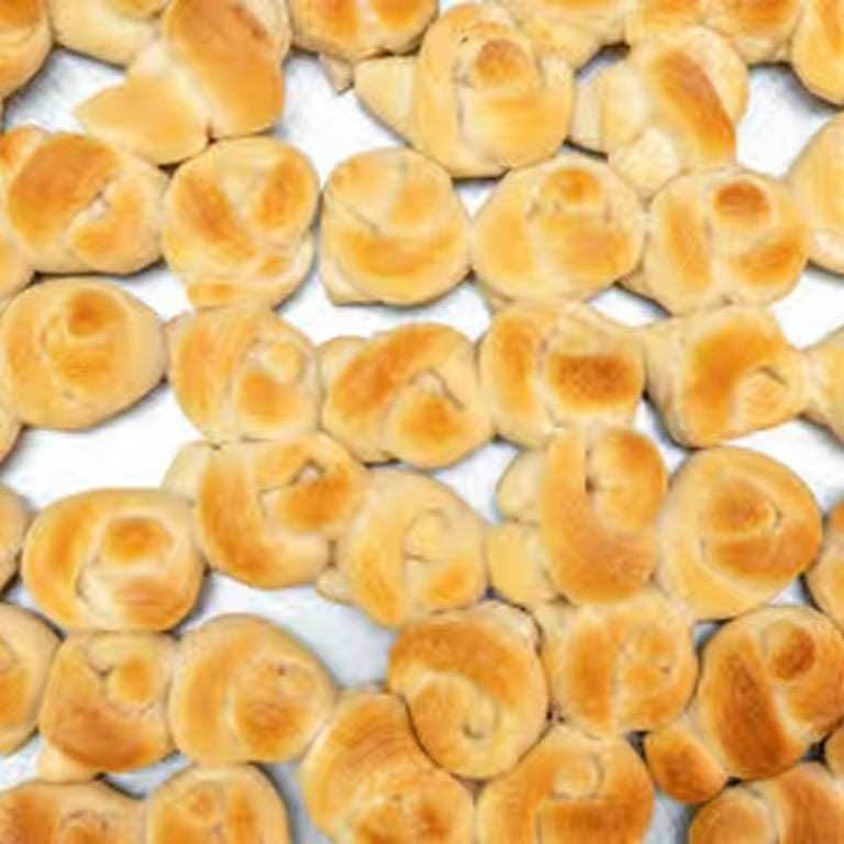 Savor Our Garlic Knots