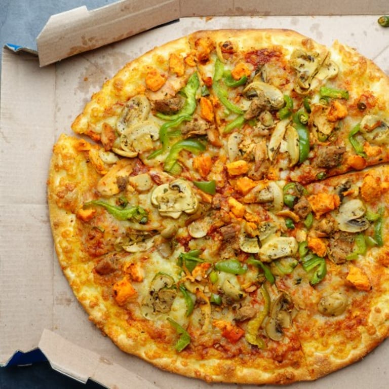 Buffalo Chicken Pizza Delight