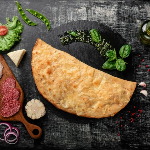 Calzone (Large).