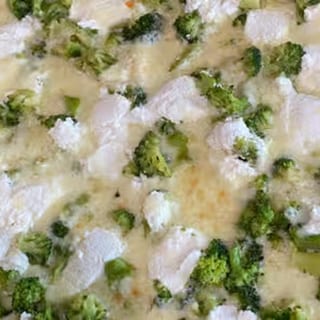 White Broccoli or Spinach Pizza